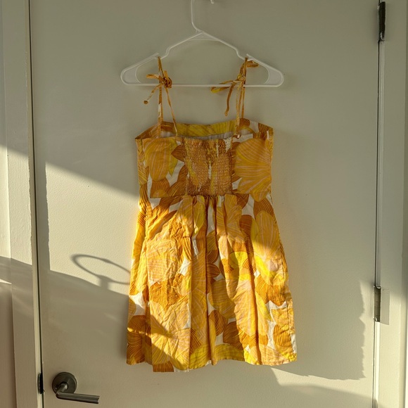 Faithfull The Brand Ysla Floral Print Linen Mini Dress - Picture 3 of 4